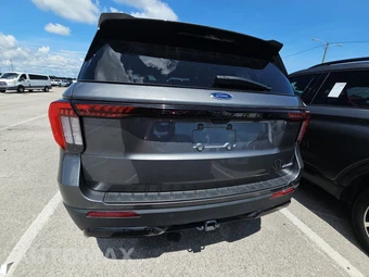 2025 Ford Explorer ST-Line - miniatura 5