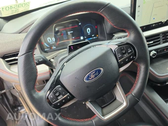 2025 Ford Explorer ST-Line - miniatura 10
