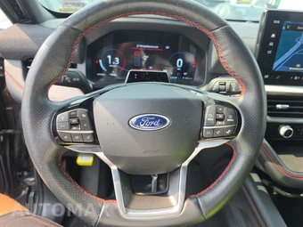 2025 Ford Explorer ST-Line - miniatura 10