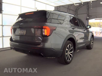 2025 Ford Explorer ST-Line - miniatura 4