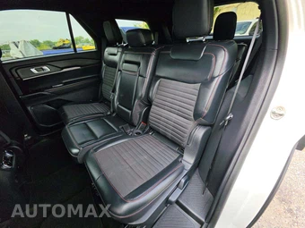 2025 Ford Explorer ST-Line - miniatura 13