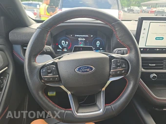 2025 Ford Explorer ST-Line - miniatura 10