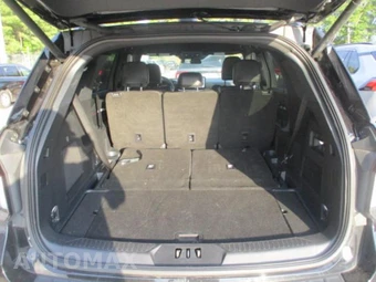 2025 Ford Explorer ST-Line - miniatura 15