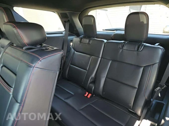 2025 Ford Explorer ST-Line - miniatura 11