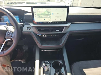 2025 Ford Explorer ST-Line - miniatura 7