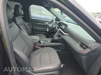 2025 Ford Explorer ST-Line - miniatura 8