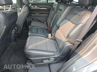 2025 Ford Explorer ST-Line - miniatura 13