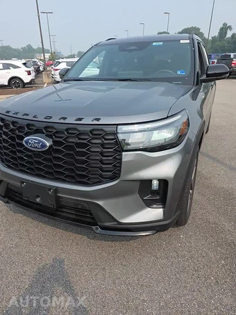 2025 Ford Explorer ST-Line - miniatura 25