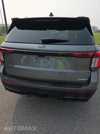 2025 Ford Explorer ST-Line - miniatura 26