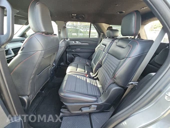 2025 Ford Explorer ST-Line - miniatura 13