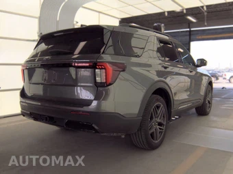 2025 Ford Explorer ST-Line - miniatura 4