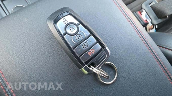 2025 Ford Explorer ST-Line - miniatura 18