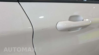 2025 Ford Explorer ST-Line - miniatura 24