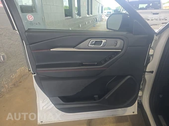 2025 Ford Explorer ST-Line - miniatura 9