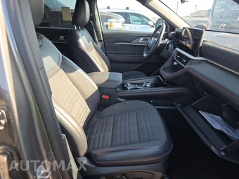 2025 Ford Explorer ST-Line - miniatura 8