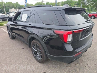 2025 Ford Explorer ST-Line - miniatura 2