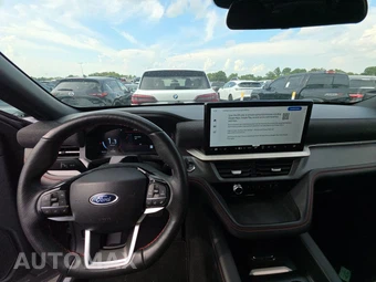 2025 Ford Explorer ST-Line - miniatura 11