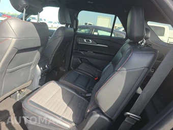 2025 Ford Explorer ST-Line - miniatura 13