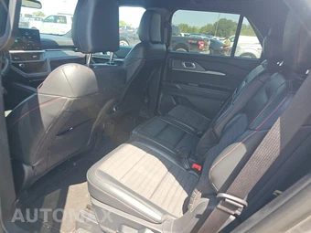 2025 Ford Explorer ST-Line - miniatura 13