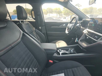 2025 Ford Explorer ST-Line - miniatura 8