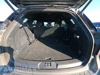 2025 Ford Explorer ST-Line - miniatura 17