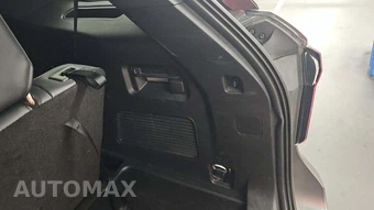 2025 Ford Explorer ST-Line - miniatura 23