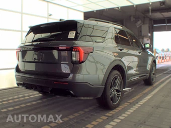 2025 Ford Explorer ST-Line - miniatura 4