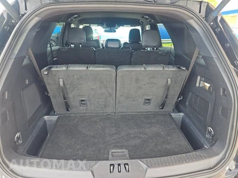 2025 Ford Explorer ST-Line - miniatura 17
