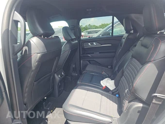 2025 Ford Explorer ST-Line - miniatura 13