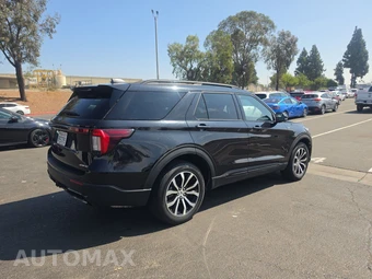 2025 Ford Explorer ST-Line - miniatura 4