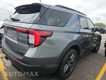 2025 Ford Explorer ST-Line - miniatura 4