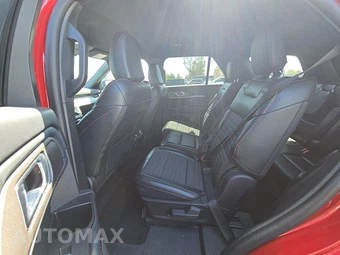 2025 Ford Explorer ST-Line - miniatura 13