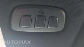 2025 Ford Explorer ST-Line - miniatura 25