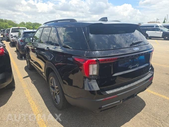2025 Ford Explorer ST-Line - miniatura 6