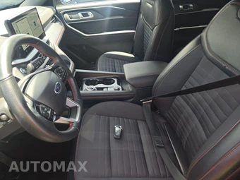 2025 Ford Explorer ST-Line - miniatura 7