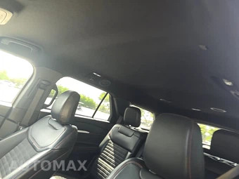 2025 Ford Explorer ST-Line - miniatura 15