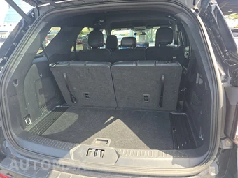 2025 Ford Explorer ST-Line - miniatura 18