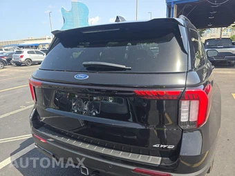 2025 Ford Explorer ST-Line - miniatura 5