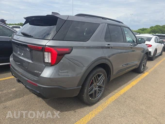 2025 Ford Explorer ST-Line - miniatura 4