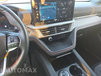 2025 Ford Explorer ST-Line - miniatura 11