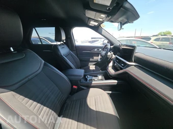 2025 Ford Explorer ST-Line - miniatura 8
