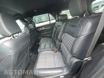 2025 Ford Explorer ST-Line - miniatura 13