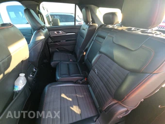 2025 Ford Explorer ST-Line - miniatura 13