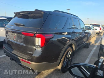 2025 Ford Explorer ST-Line - miniatura 4