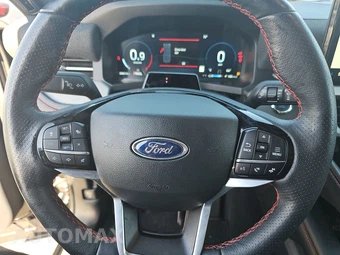 2025 Ford Explorer ST-Line - miniatura 10