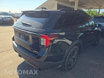 2025 Ford Explorer ST-Line - miniatura 4