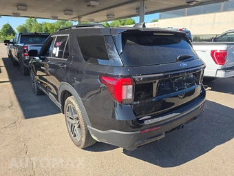 2025 Ford Explorer ST-Line - miniatura 6
