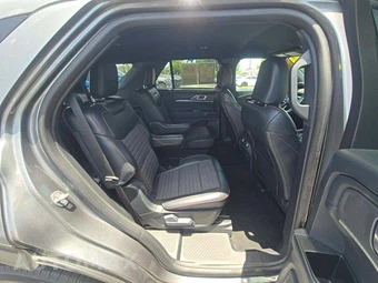 2025 Ford Explorer ST-Line - miniatura 14