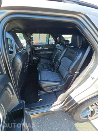 2025 Ford Explorer ST-Line - miniatura 10