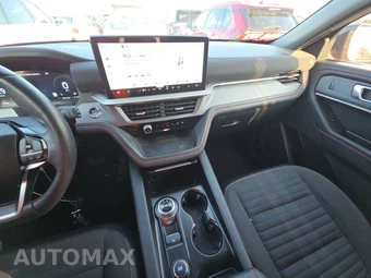 2025 Ford Explorer ST-Line - miniatura 11
